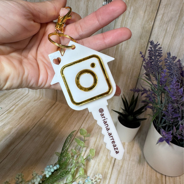 Realtor Keychain, Real Estate Keychain, Realtor Social media.