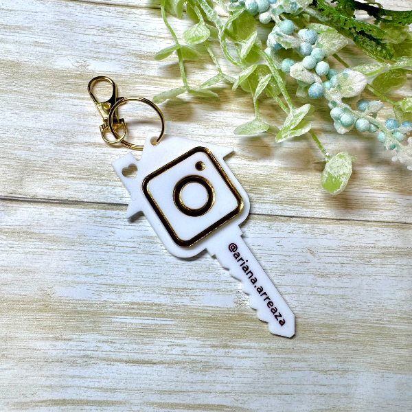 Realtor Keychain, Real Estate Keychain, Realtor Social media.